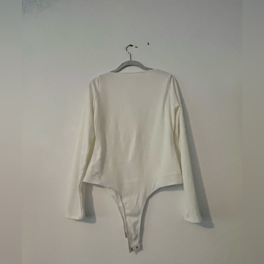 ASTR the label Square Neck Long Sleeve Body Suit - Picture 6 of 12